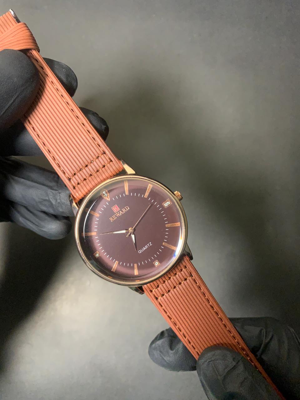Reward Classic  Brown and Comfortable Fabric Strap Watch