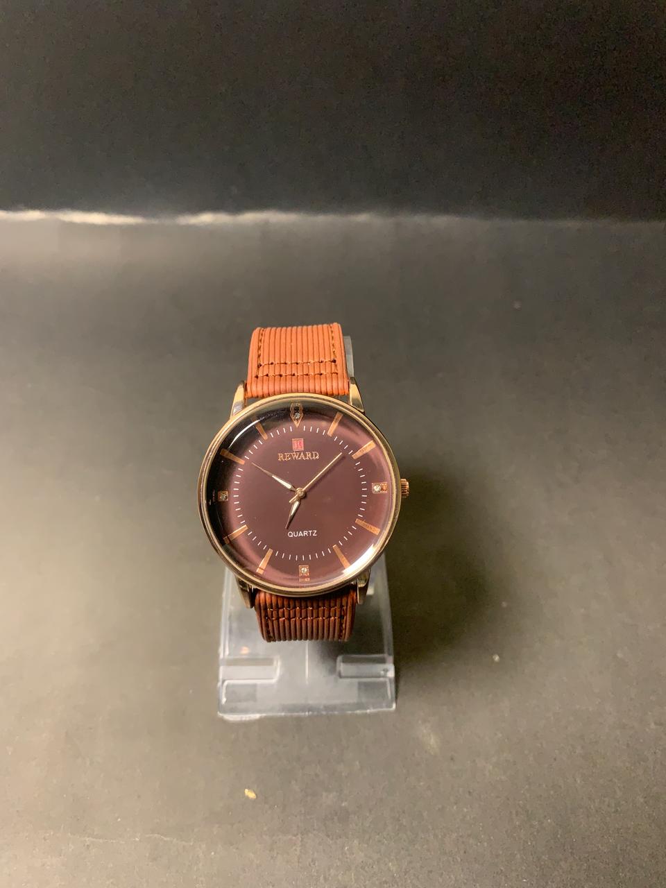 Reward Classic  Brown and Comfortable Fabric Strap Watch
